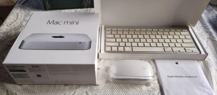Mac Mini 2014 - 8gb Ram, 1TB, Excelente + teclado e mouse Apple