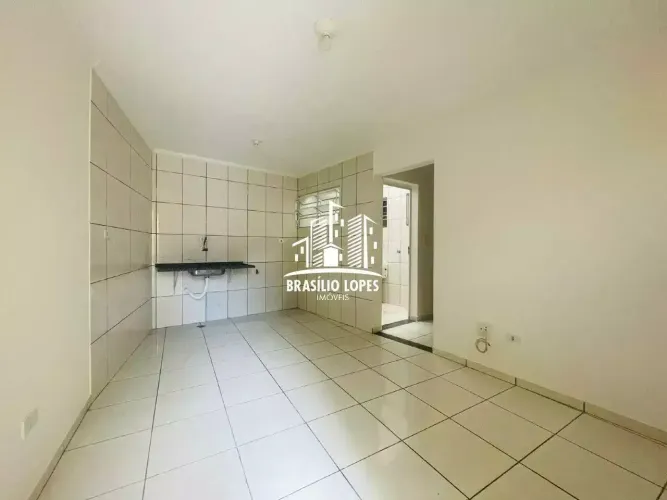 Apartamento com 1 dormitório e quintal para locação no Sacomã
