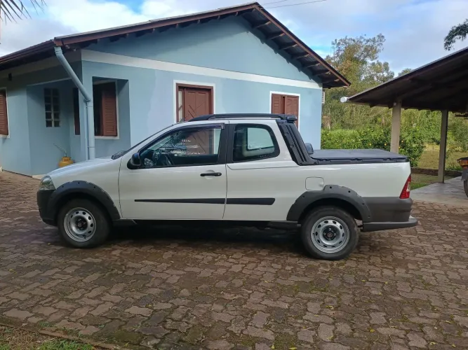 Fiat Strada Working 1.4 MPI Fire Flex 8V CD 2013