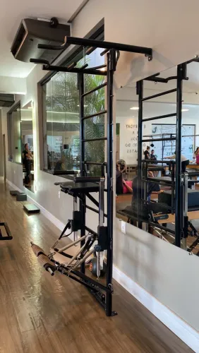 Wall Chair New Pilates - Espaldar + Chair