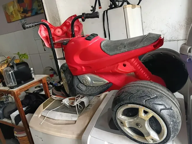 Moto elétrica não tem bateria