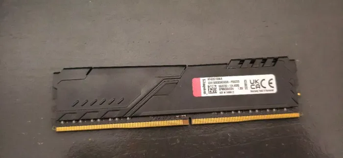 1x Pente Memoria RAM 8GB Kingston Fury 3200Mhz DDR4