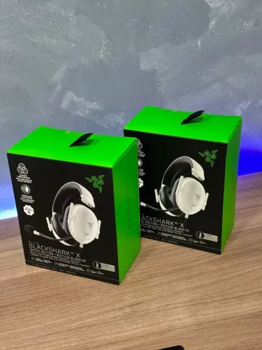 Headset Gamer Razer BlackShark (BRANCO)