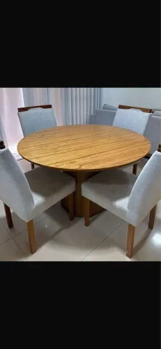 Mesa madeira com 4 cadeiras