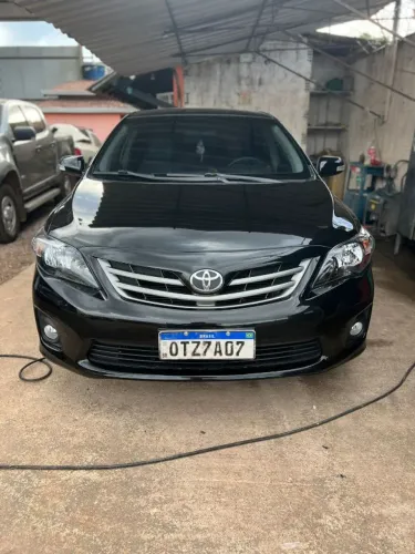 Toyota Corolla GLI 1.8 Flex 16V Aut. 2014