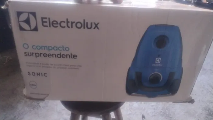 Vendo aspirador dê pó seme novo na caixa