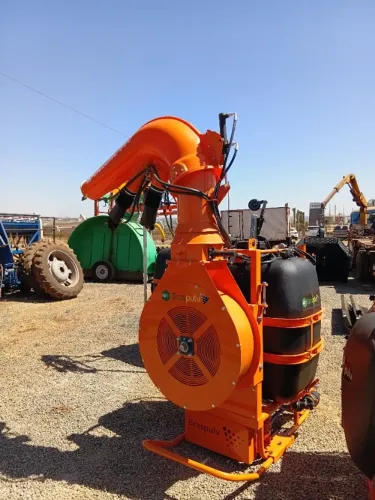 Pulverizador jatão Turbina 600 litros bomba de 75l/min