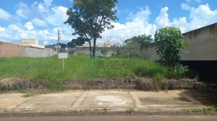 Terreno de 252m² à venda em condomínio - Villas Mabel