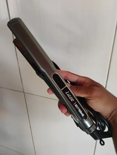 Prancha Lizze Extreme Profissional 480°grau SEMI NOVA VOLTAGEM 220