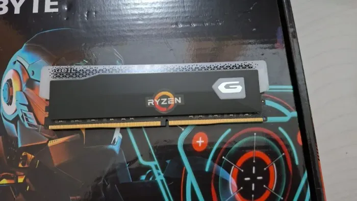 16Gb MEMÓRIA GAMER GEIL ORION RGB
