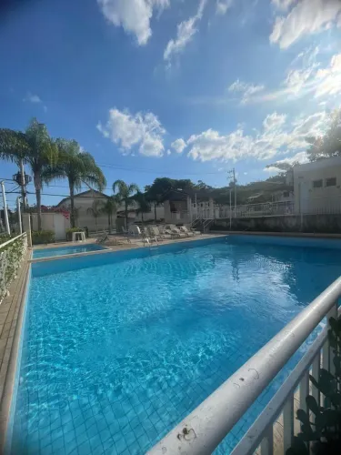 CASA MOBILIADA EM CONDOMÍNIO MAGARÇA