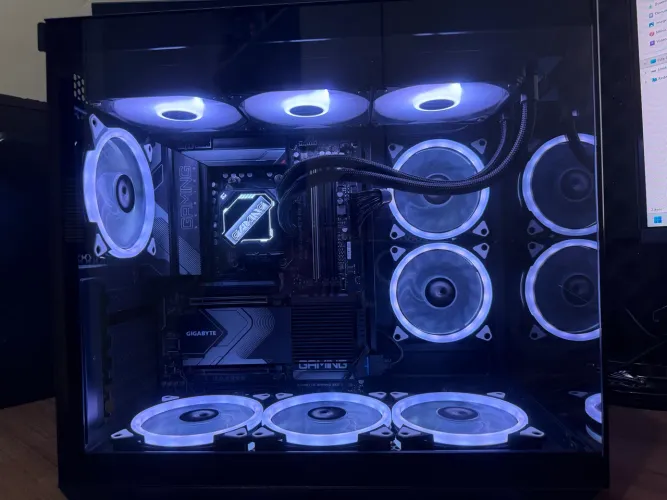 PC Gamer AM5 de Última Geração | Ryzen 7 8700G + X670 + 16GB DDR5 (Novo/Impecável)