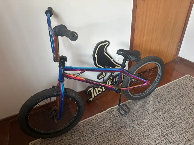Bicicleta à venda 