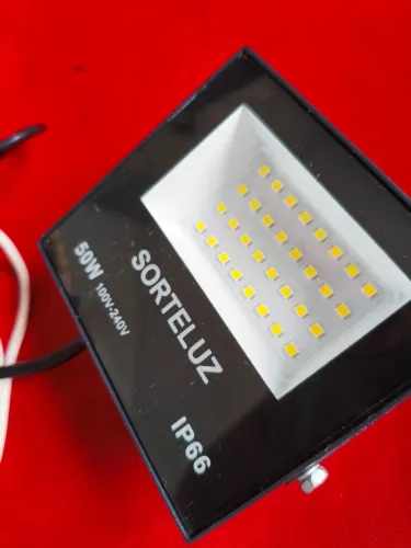 Refletor de 50W.