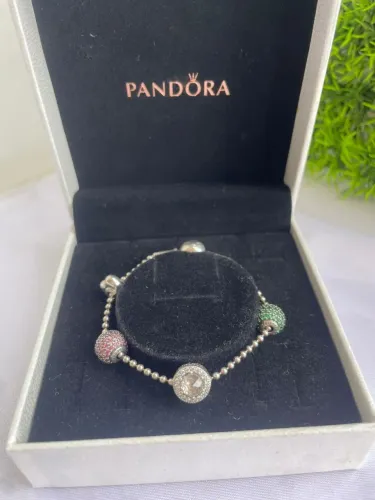 Pulseira e Berloques Pandora