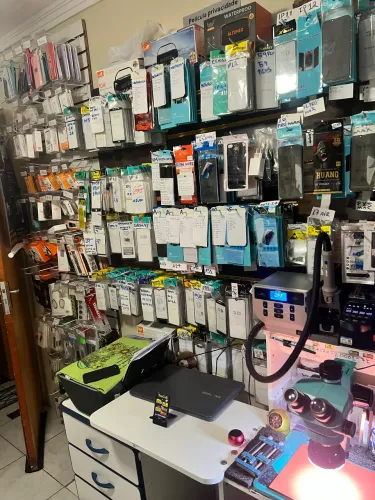 Vende-se bancada de sssistencia  técnica completa 