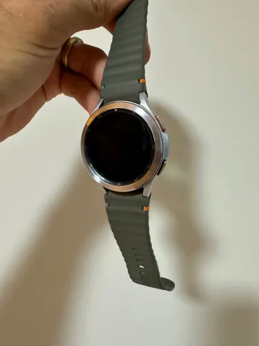 Galaxy Watch 4 Classic 