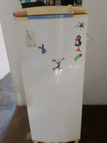 Geladeira a venda