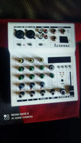 Zap *94 Mesa de som