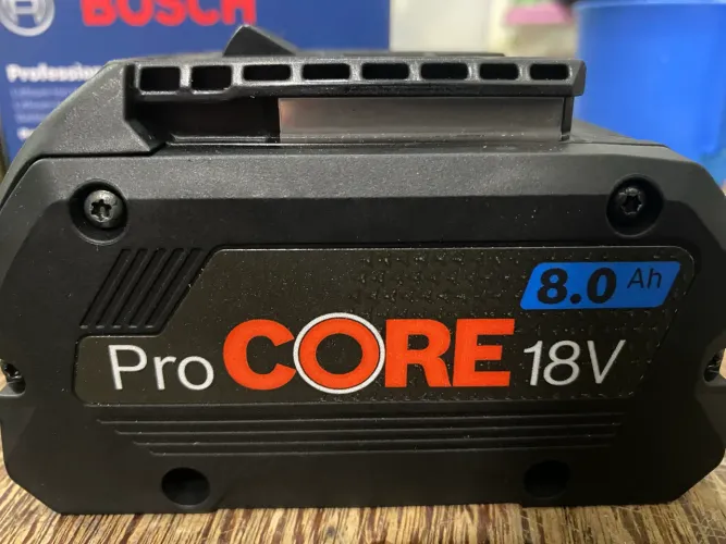 Bateria Bosch PROCORE 8 amperes 