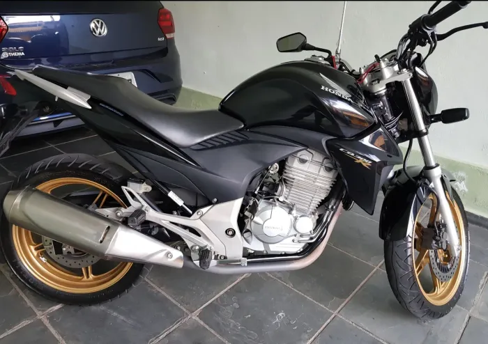 CB300 2015 Pouco rodada