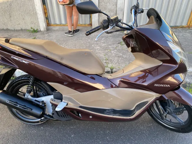 PCX DLX 2018 