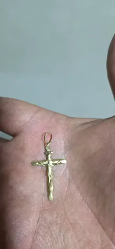 VENDO PINGENTE DE 1.0 GRAMA DE OURO 18