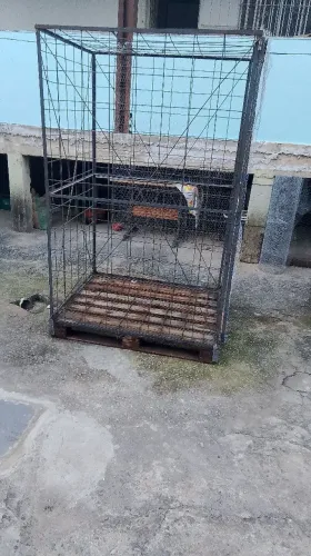 Vendo este viveiro medida 120x100x200 altura