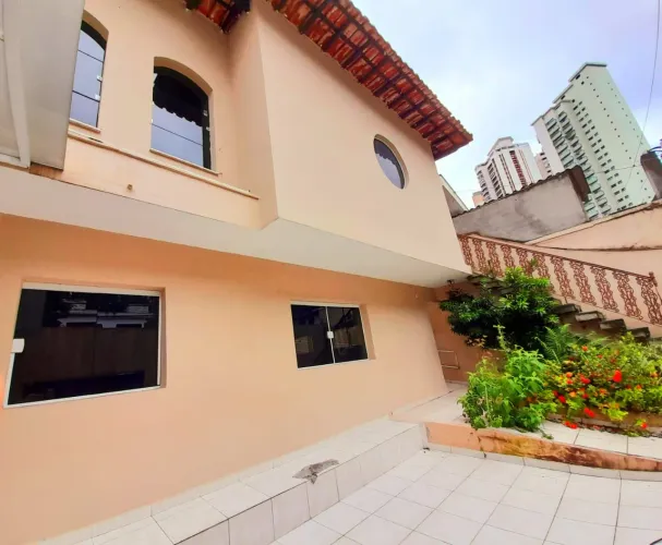 Casa comercial na Rua José Oscar Abreu Sampaio, N. 280 440 m²