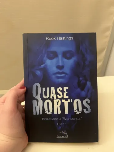 Livro Quase Mortos - Rook Hastings