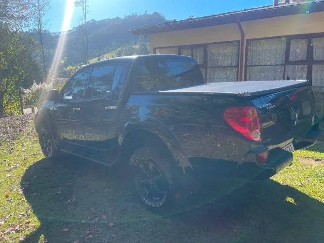 Mitsubishi L200 Triton HPE 3.2 CD TB Int.diesel AUT 2011