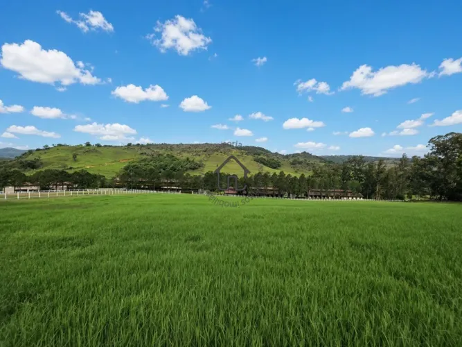 Terreno a venda no Condominio Haras La Estancia em Valinhos