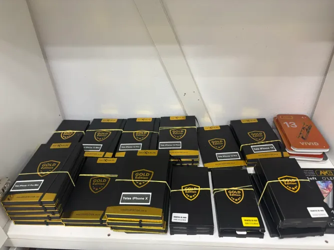 Lote de Telas de iPhone Gold Edition 