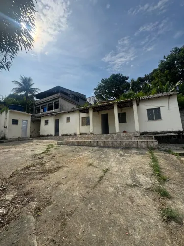 Alugo Casa Bairro Vila Leopoldina GRANDE com comércio próximo