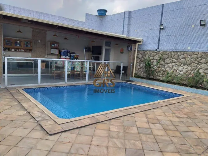 EXCELENTE CASA PARA VENDA OU LOCAÇÃO NO BAIRRO CAMARGOS!