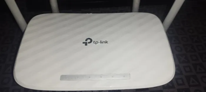 Kit Roteador TP-Link Archer C50 Dual Band AC1200 + Switch 8 Portas Gigabit LS1008G