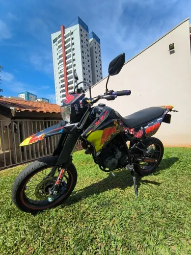 Lander 250x Motard RedBull Racing 2009, pronta pra andar