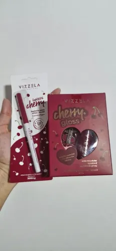 Kit Cereja Gloss e Lapiseira para olhos Vizzela