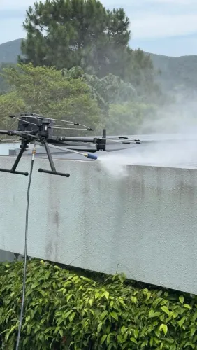 Drone de limpeza predial DJI