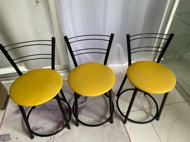 Cadeiras banquetas