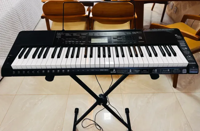 ? Teclado Casio CTK-3500.