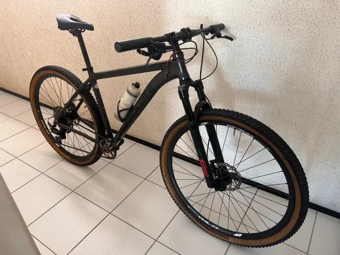 Absolute Nero 12V Shimano Deore 