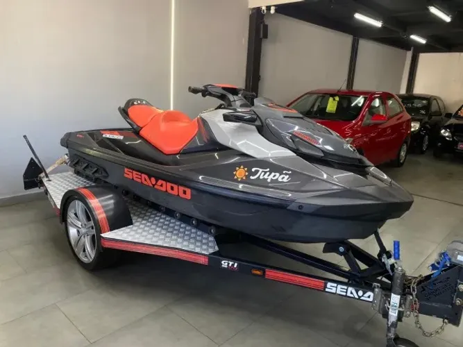 Jet Ski Sea-Doo GTI 170 + Carretinha