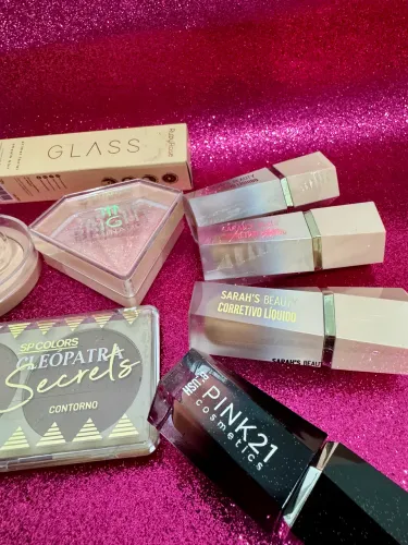 Kit Maquiagem para Pele - Bases, Blush, Contorno e Iluminador ?