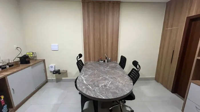 Sala Comercial Mobiliada no Centro Empresarial Santa Cruz