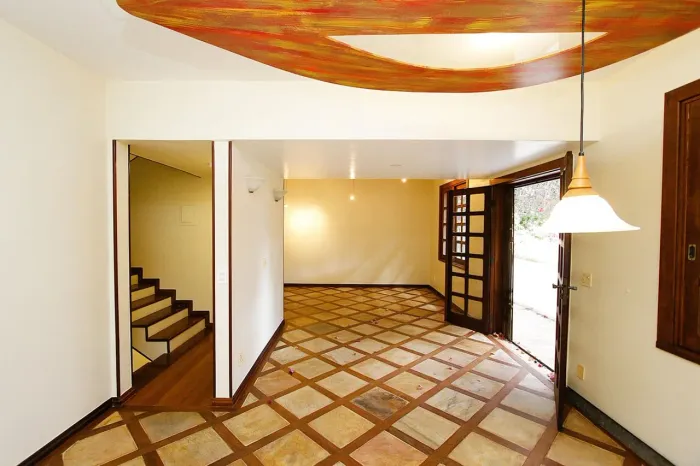 Casa à Venda - Buritis, 4 Quartos, 250 m2