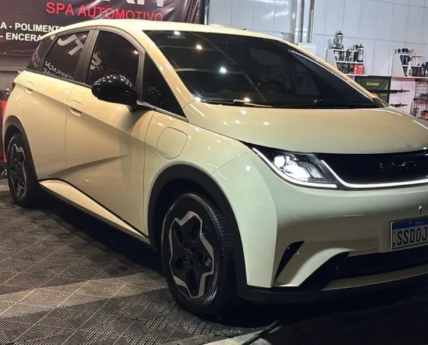 BYD Dolphin EV (Elétrico) 2025