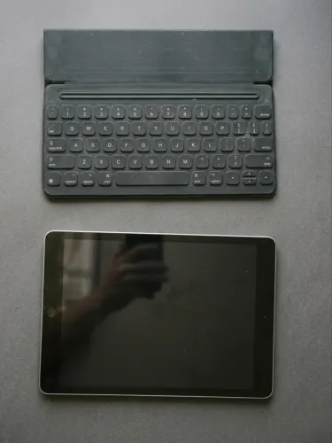 iPad 9ª Geração 256GB + Teclado Apple MagicKeyboard | Impecável | Oportunidade