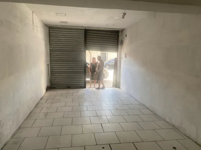 Aluga-se Loja Realengo