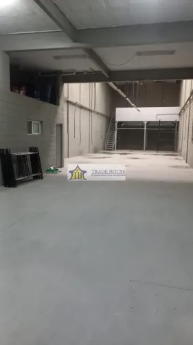 Galpão para locação em Vila Independência, SP: 512m², com escritórios Corporativos (4 Sala